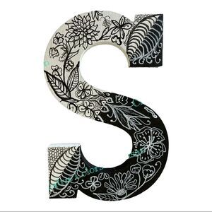 S - THE PERFECT HANDCRAFTED GIFT‎